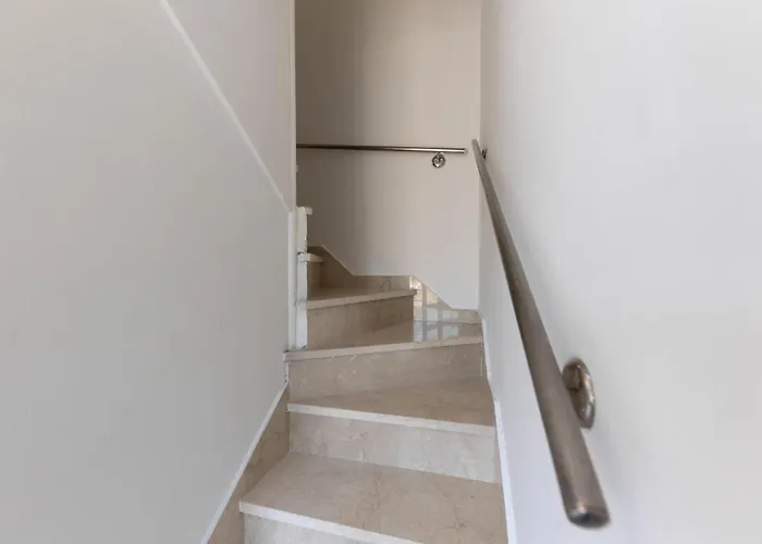 Gorgeous In Appartement Baška Voda