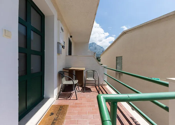 Gorgeous In Baška Voda